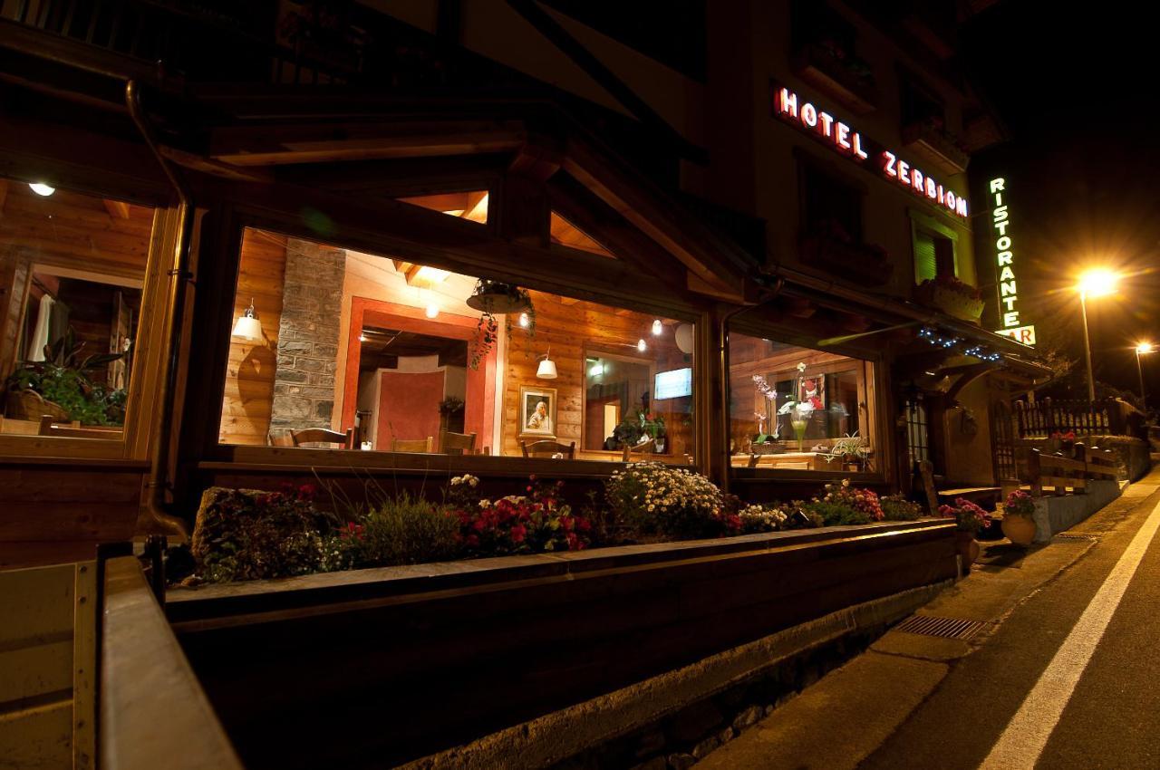 Hotel Zerbion 토르그논 외부 사진