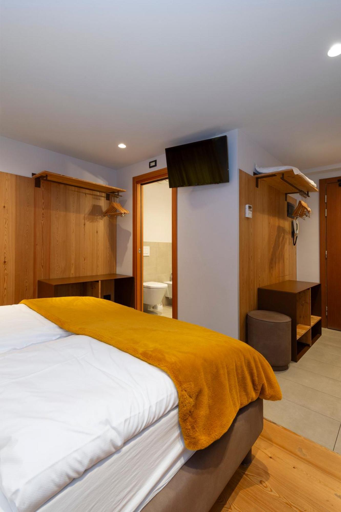 Hotel Zerbion 토르그논 외부 사진